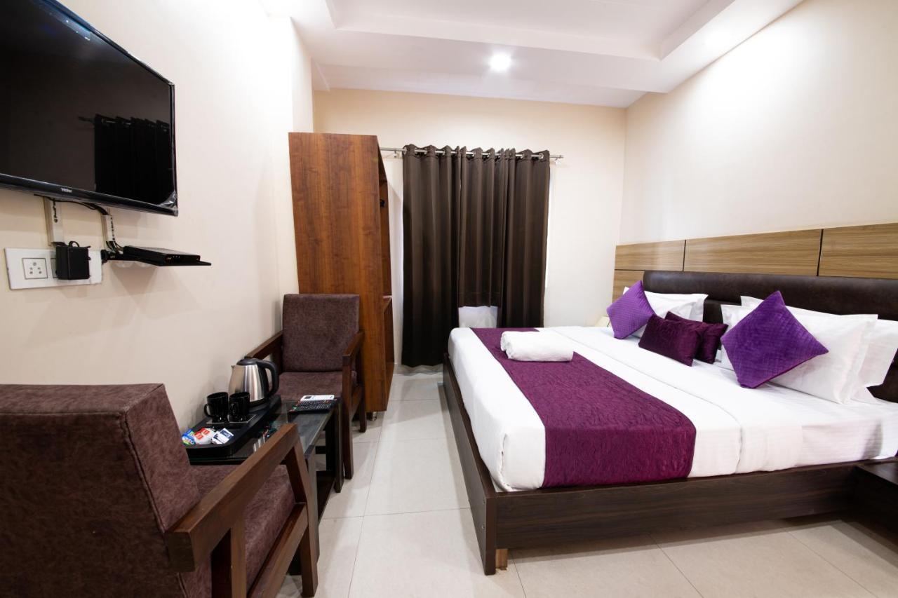 Perfect Stayz Dwarkesh - Hotel Near Haridwar Railway Station المظهر الخارجي الصورة