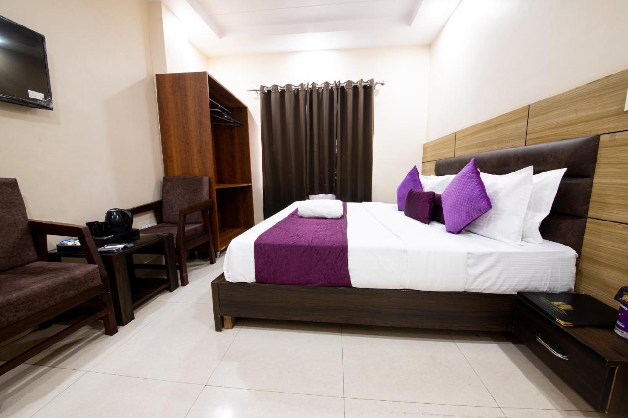 Perfect Stayz Dwarkesh - Hotel Near Haridwar Railway Station المظهر الخارجي الصورة